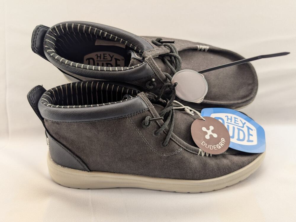 NWT Hey Dude Shoes Wally Mid Gripr Classic in Black size 9